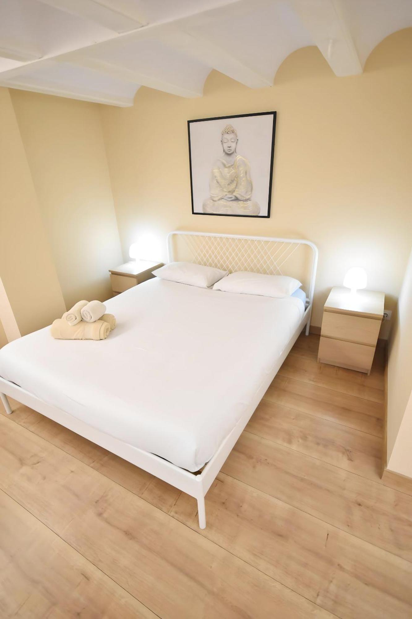 Centrico Apartamento Al Lado De Torres De Quart 瓦伦西亚 外观 照片